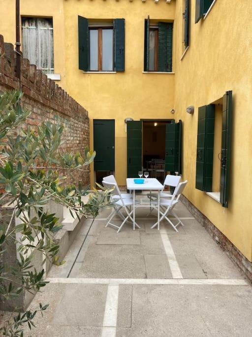Appartamento Tre Archi Con Corte Privata Venedig Eksteriør billede